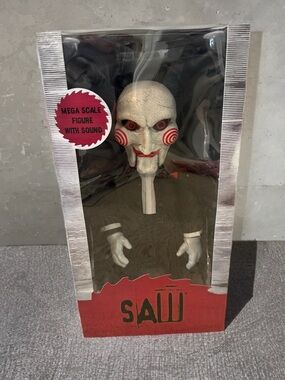 Mezco MDS Mega Scale Saw Billy 1:4 Action Figure With Sound 15in Boxed